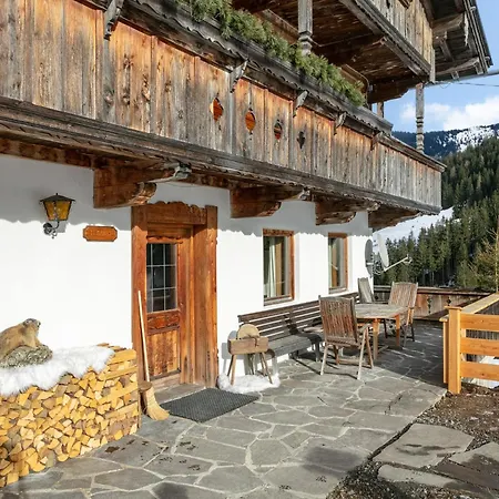 Hacklerhof 1 *