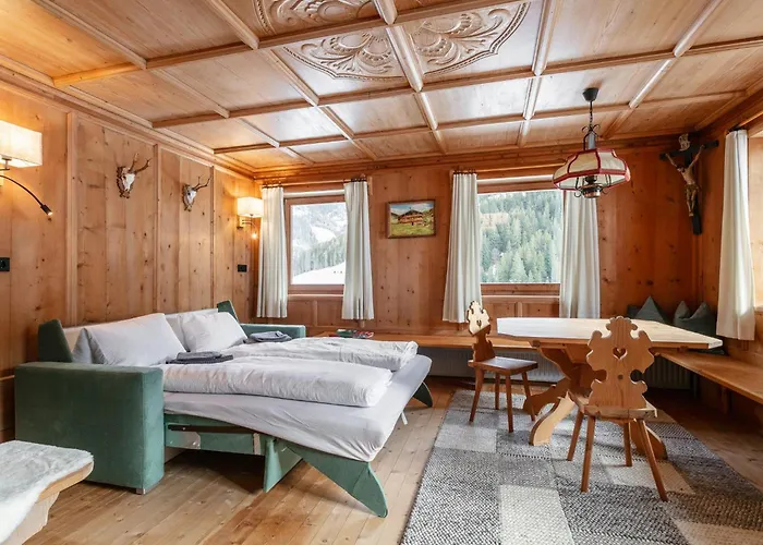 Lägenhet Hacklerhof 1 *