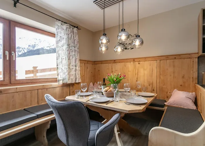 Hacklerhof 1 Lägenhet *